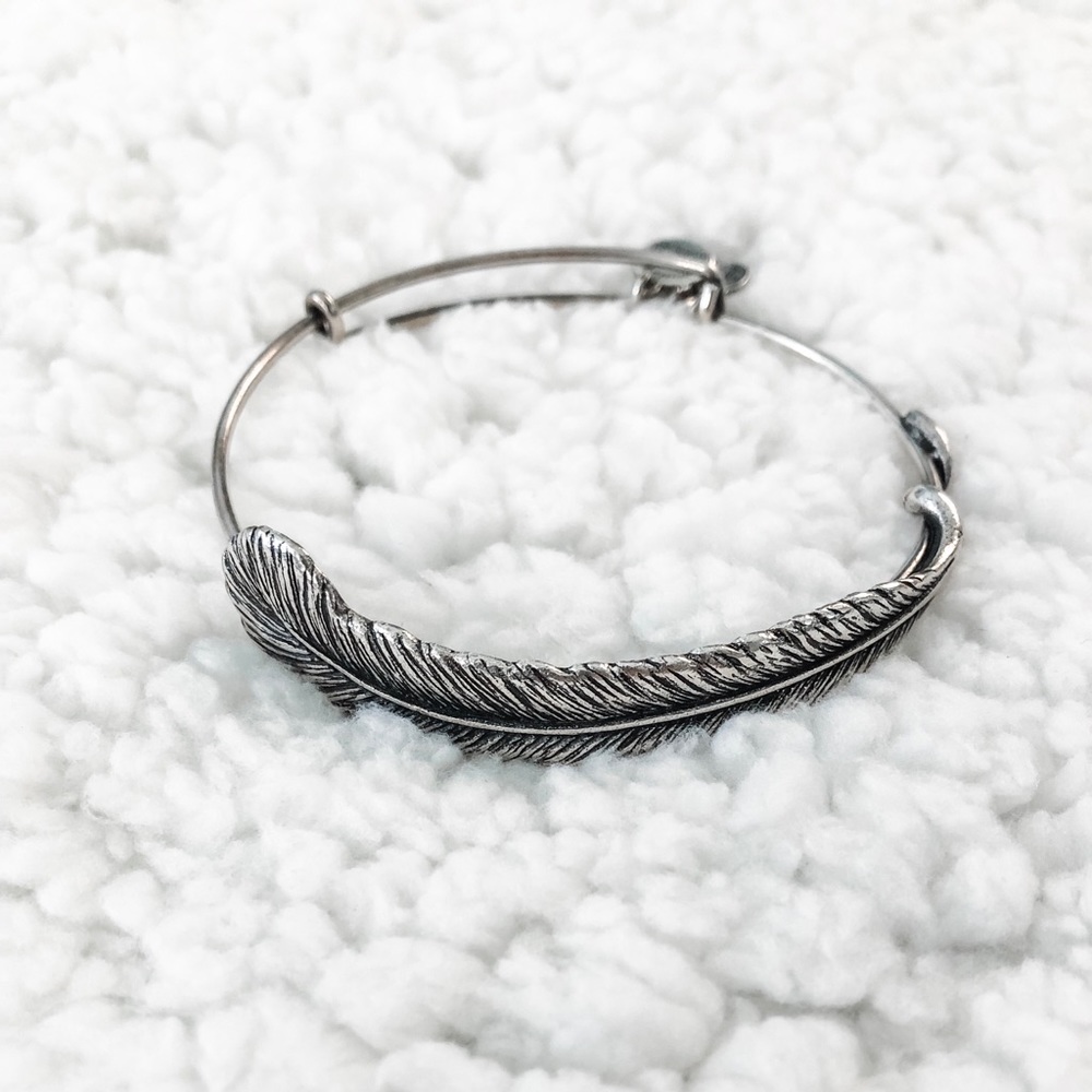 Alex & Ani feather bracelet ✨